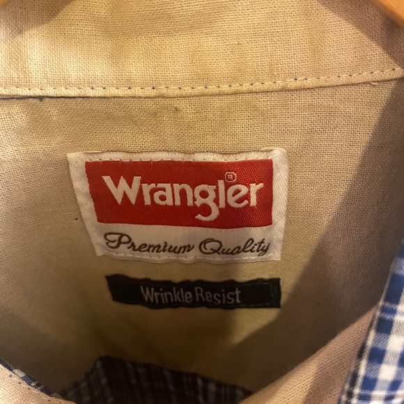 Wrangler men's plaid short-sleeve button-down size S - Picture 2 of 4